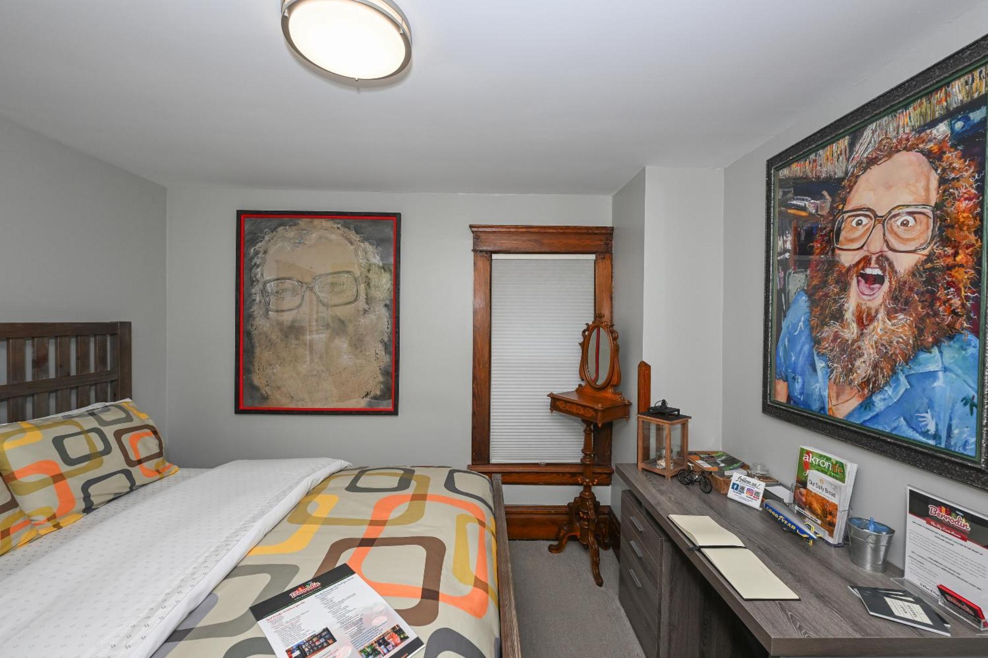 Berrodin Bed & Breakfast Akron Bagian luar foto