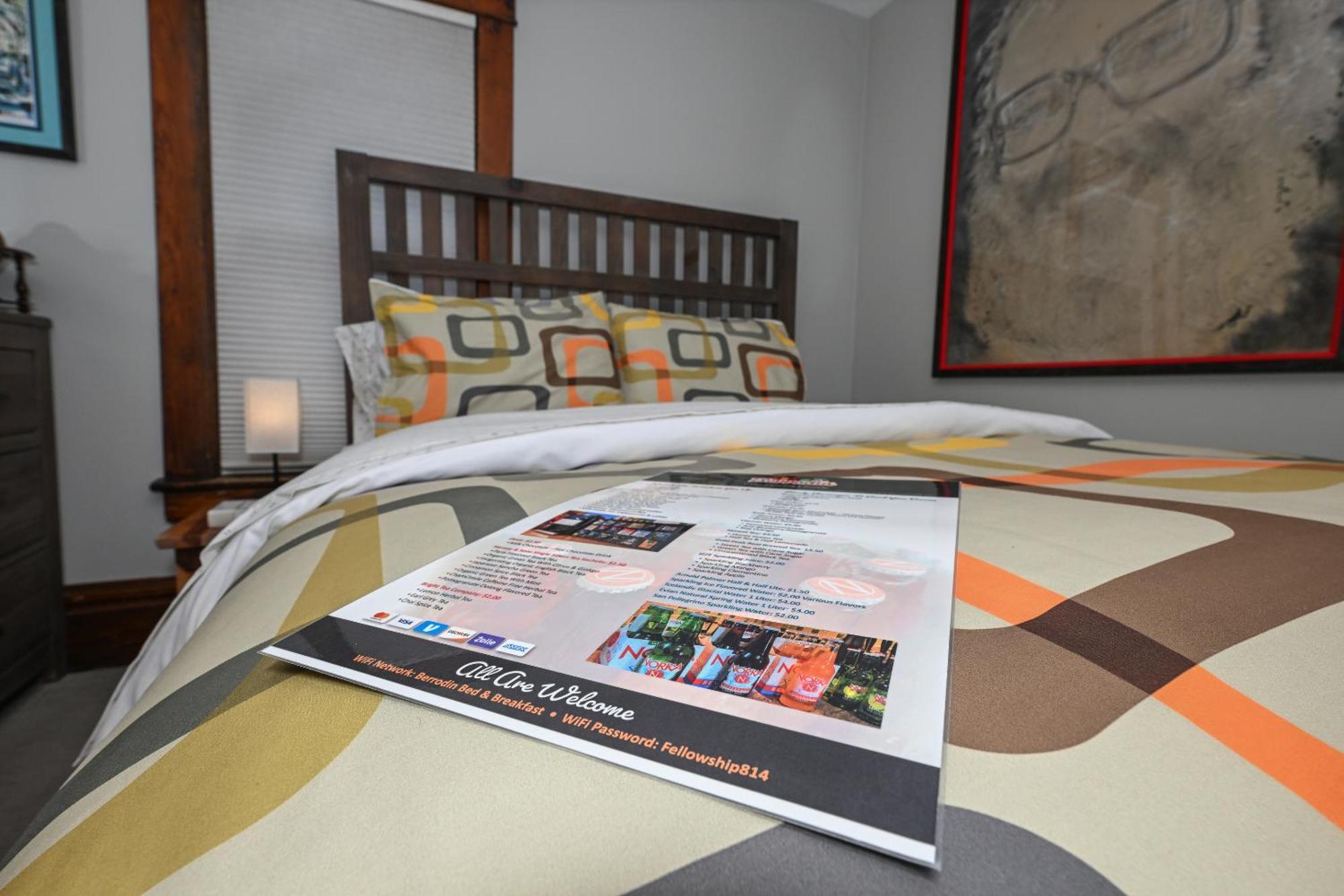 Berrodin Bed & Breakfast Akron Bagian luar foto
