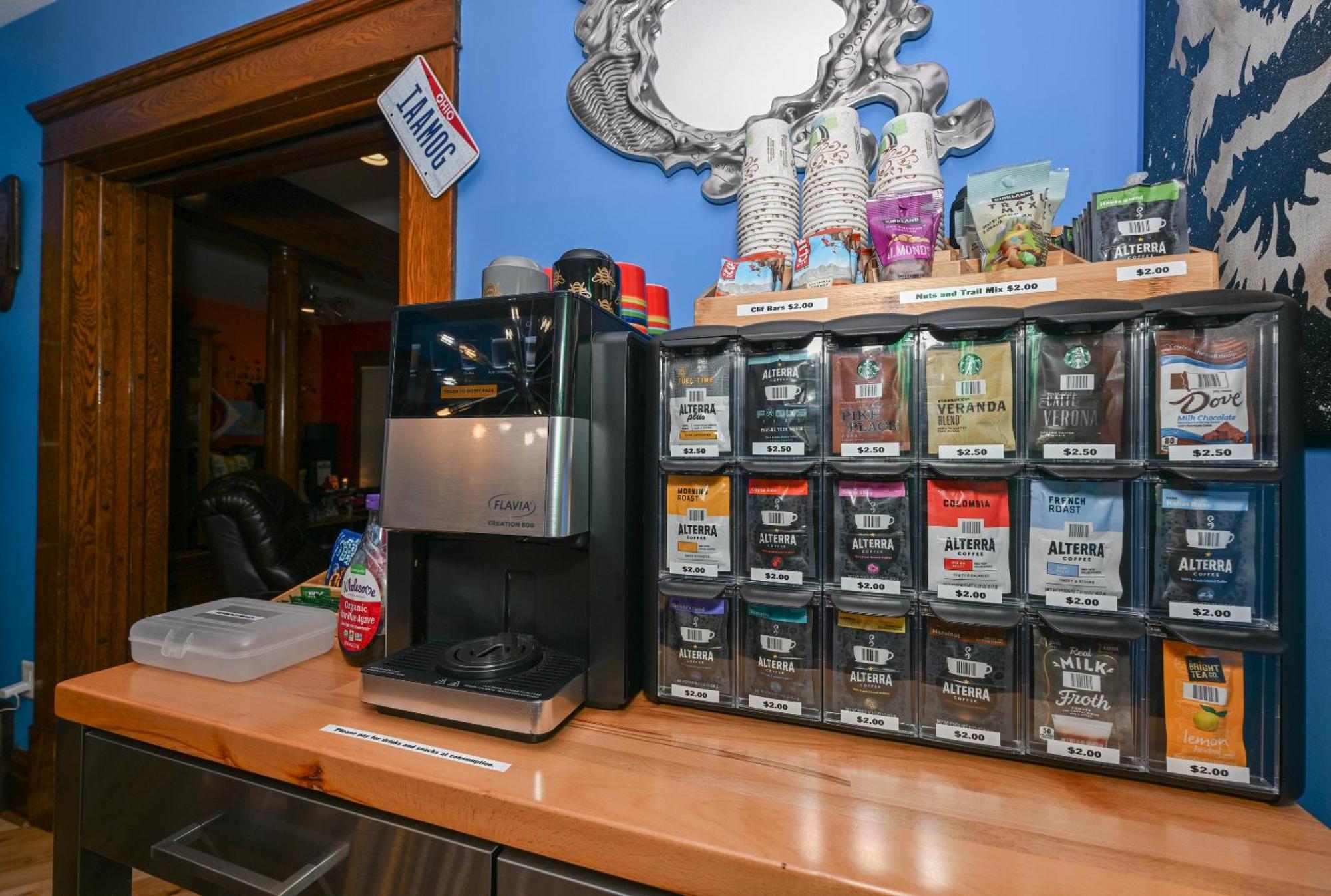 Berrodin Bed & Breakfast Akron Bagian luar foto